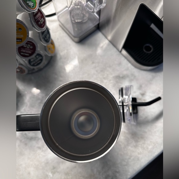 New Limited Edition Hydra Flow unique design Tumbler with Handle - 40oz - Picture 13 of 16